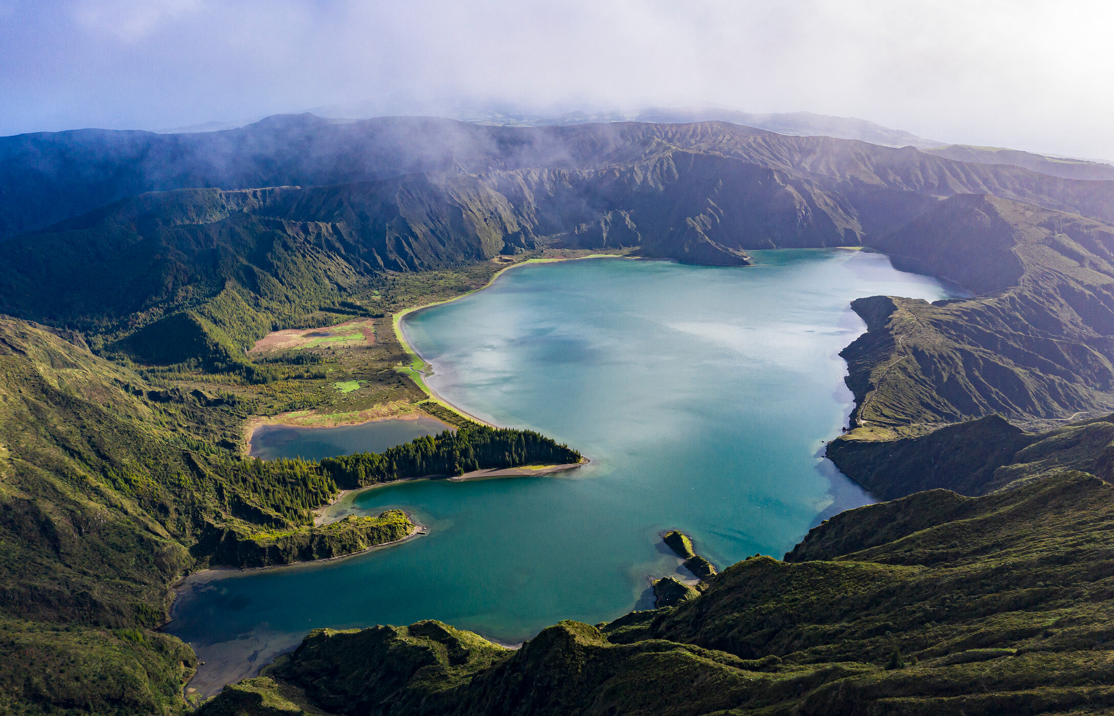 Lagoa do Fogo ist ein Naturschutzgebiet und der zweitgrößte See von São Miguel