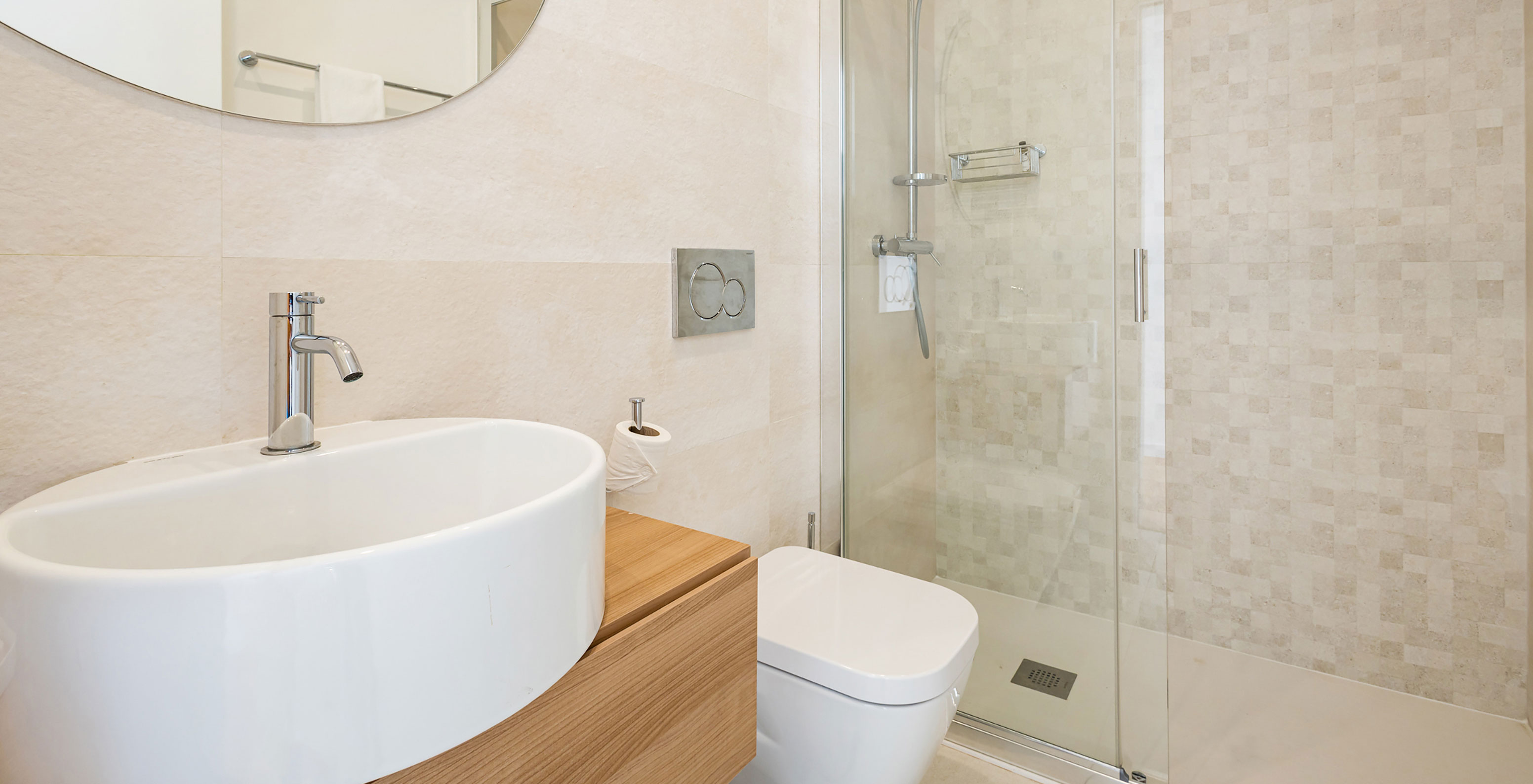 Pestana Valley Nature Village villa with a sink, a toilet, and a shower