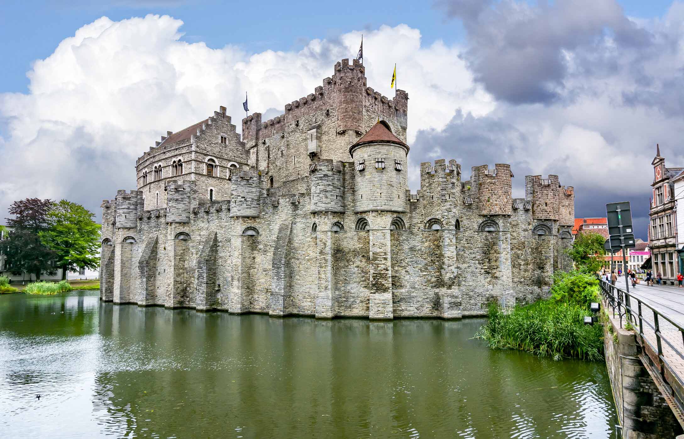 Stay at a centrally located hotel in Belgium and discover Ghent, near Brussels