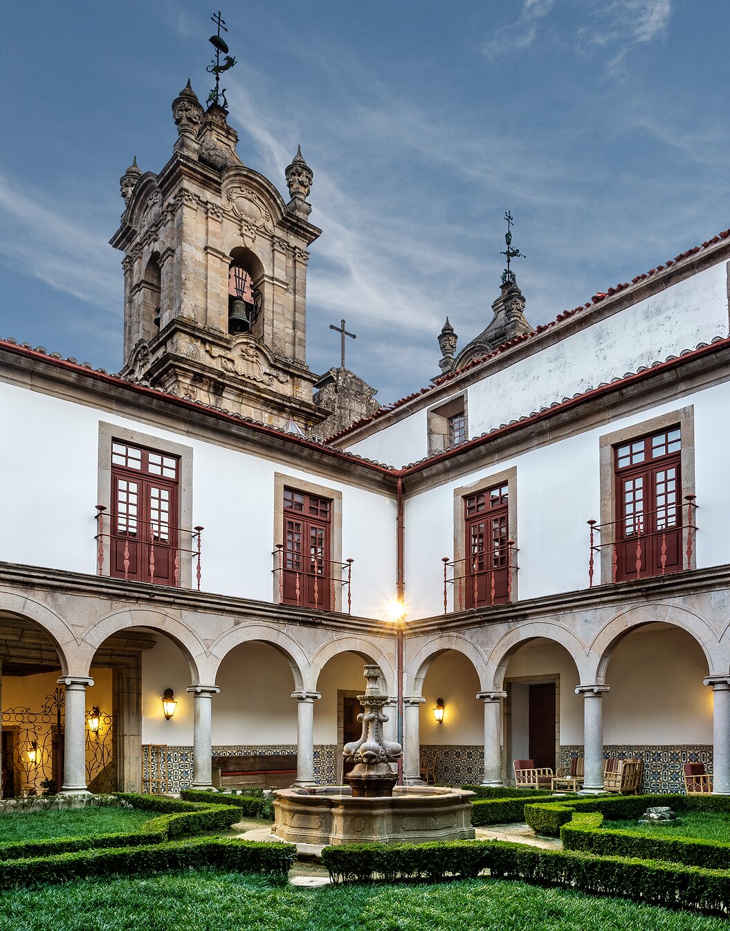 View of the inner cloisters of Pousada Mosteiro de Guimarães, a hotel in the historic center of Guimarães.