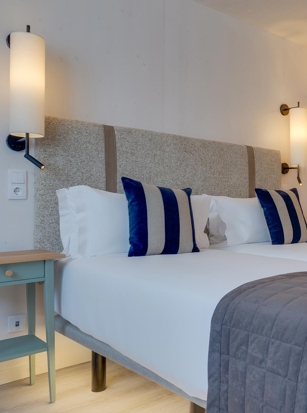 Suite Eco Resort at Pestana Dunas Porto Santo ALL INCLUSIVE with twin beds, wall lamps and open wardrobe