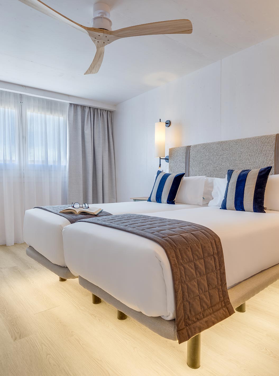 Suite Eco Resort at Pestana Dunas Porto Santo ALL INCLUSIVE featuring twin beds beside a curtained window