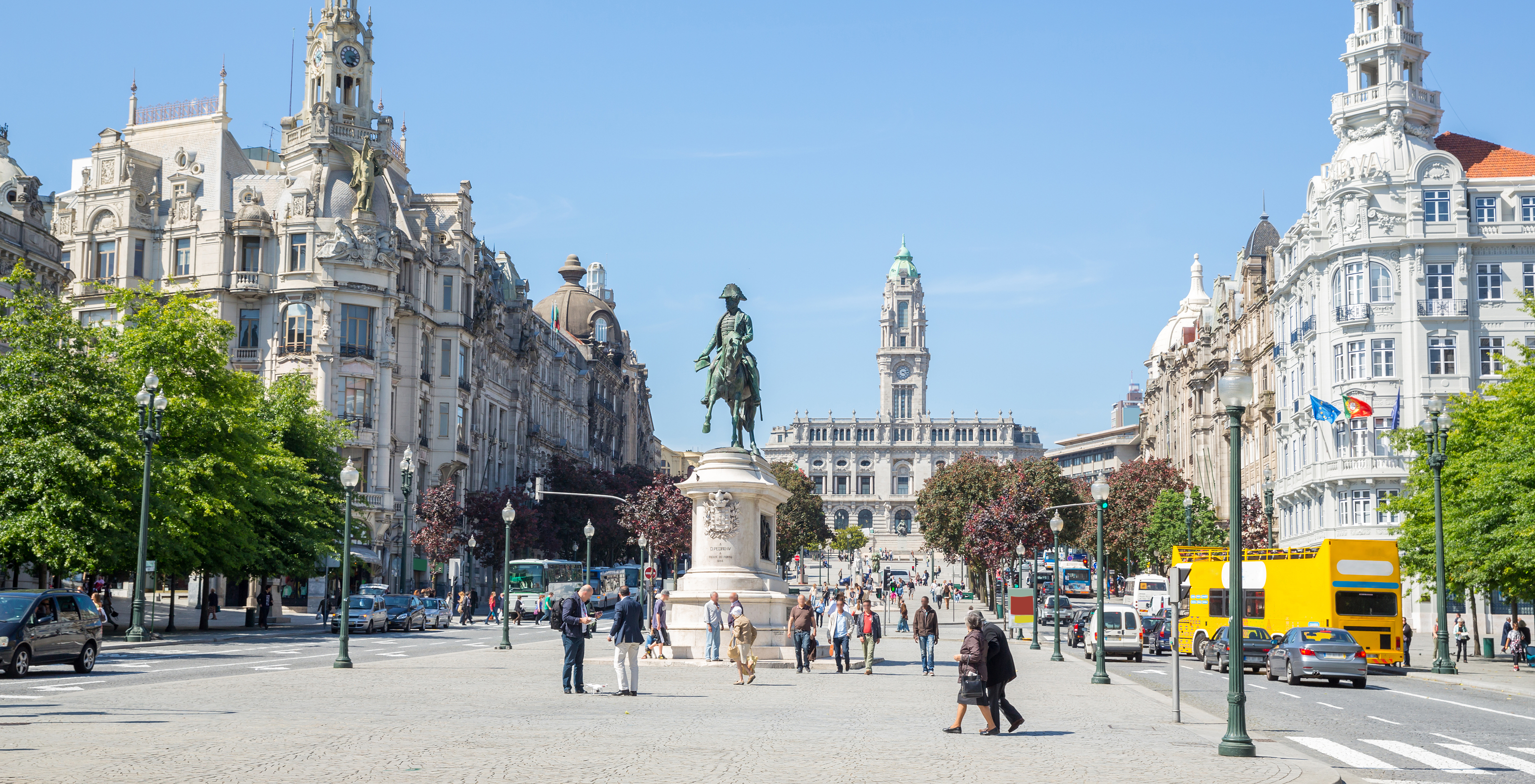 Stay at Pestana Vintage Porto and stroll along Porto's iconic Avenida dos Aliados
