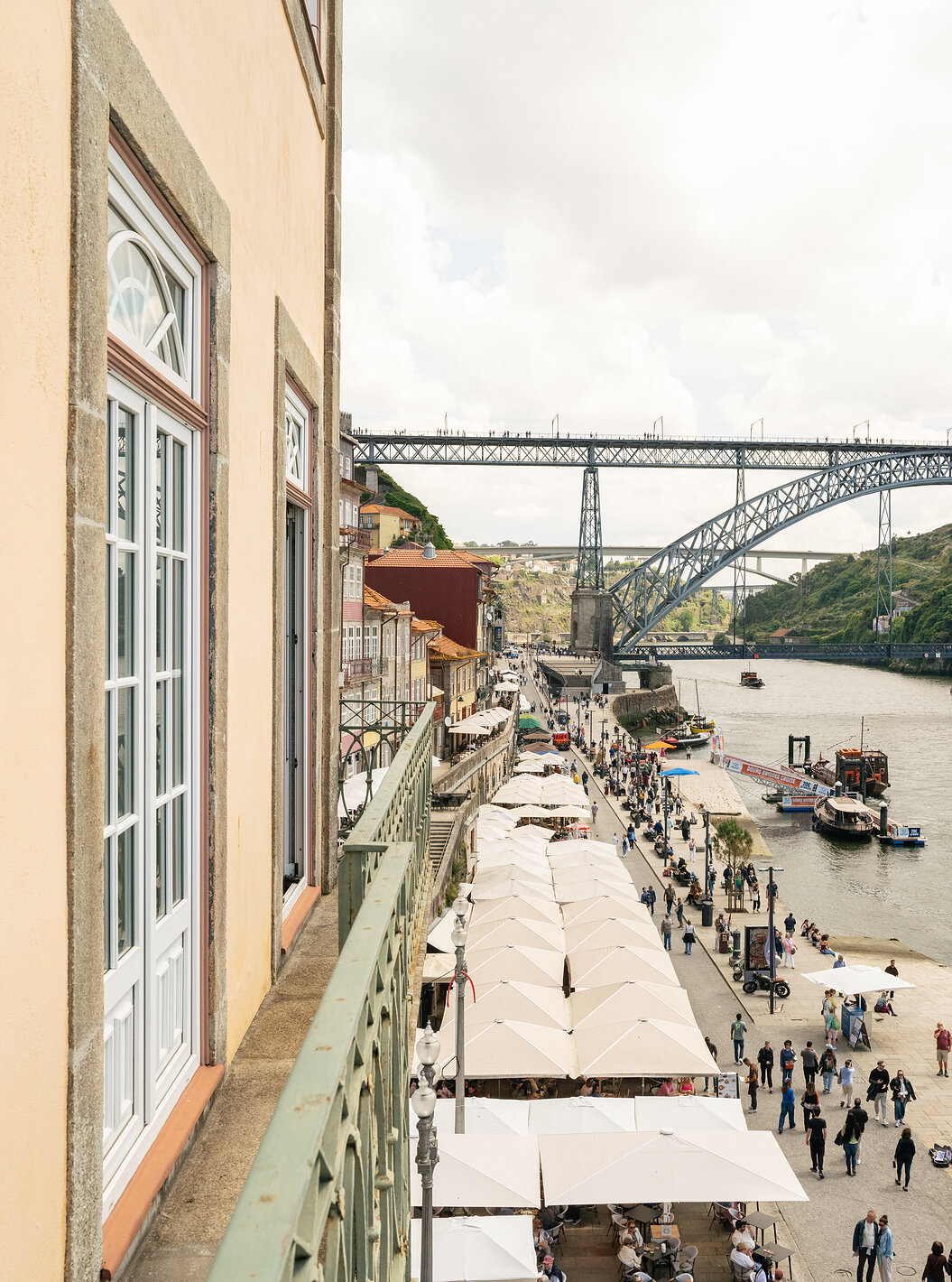 Vintage Grand Vista con Balcón en Pestana Vintage Porto, con vistas al río Duero y al puente Dom Luís I