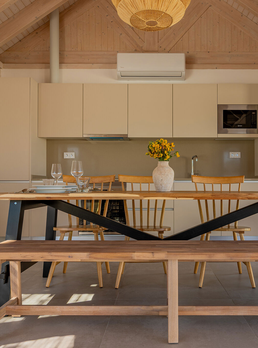 La Premium Green Villa du Pestana Comporta Village Residences dispose d'une cuisine équipée, climatisation et table à manger