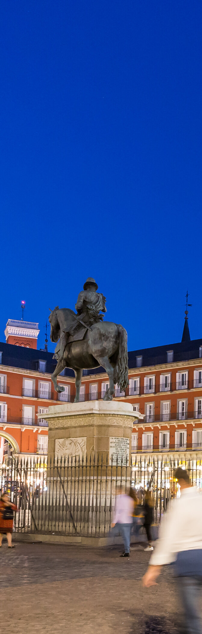 Découvrez l'offre d'hôtels du Pestana à Madrid, une ville vibrante où explorer des monuments historiques