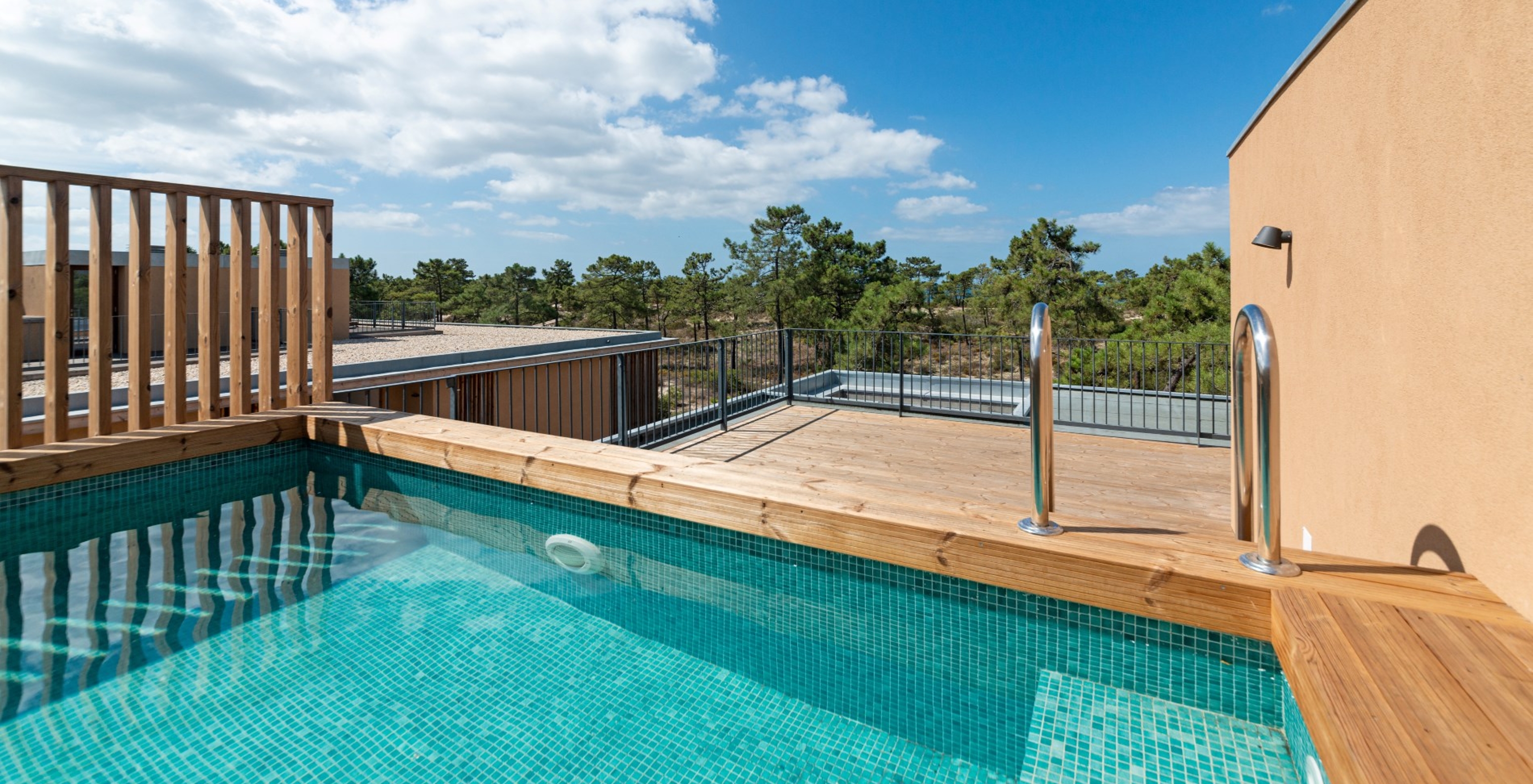 O Apartamento Eco Village 1º Andar Vistas do Pestana Tróia Eco Resort tem uma piscina privada com vista para a natureza