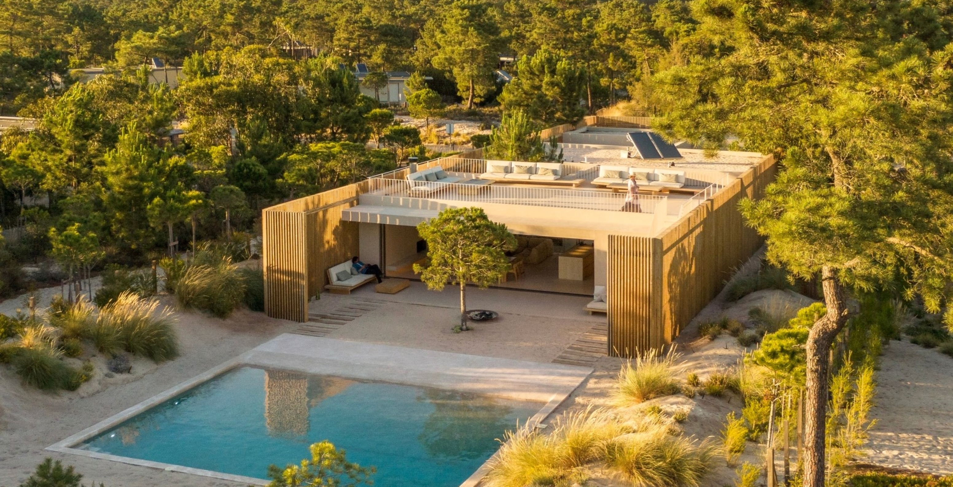 As Exclusive Premium Villas com Piscina Privada do Pestana Tróia Eco Resort tem uma piscina no meio da natureza
