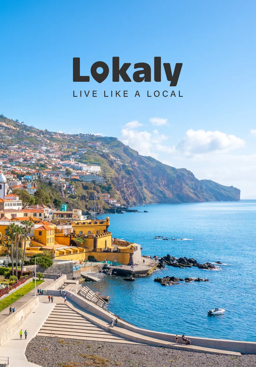 Experiência Lokaly na costa da Madeira com falésias, baía azul e passeio marítimo junto aos Hotéis na Madeira