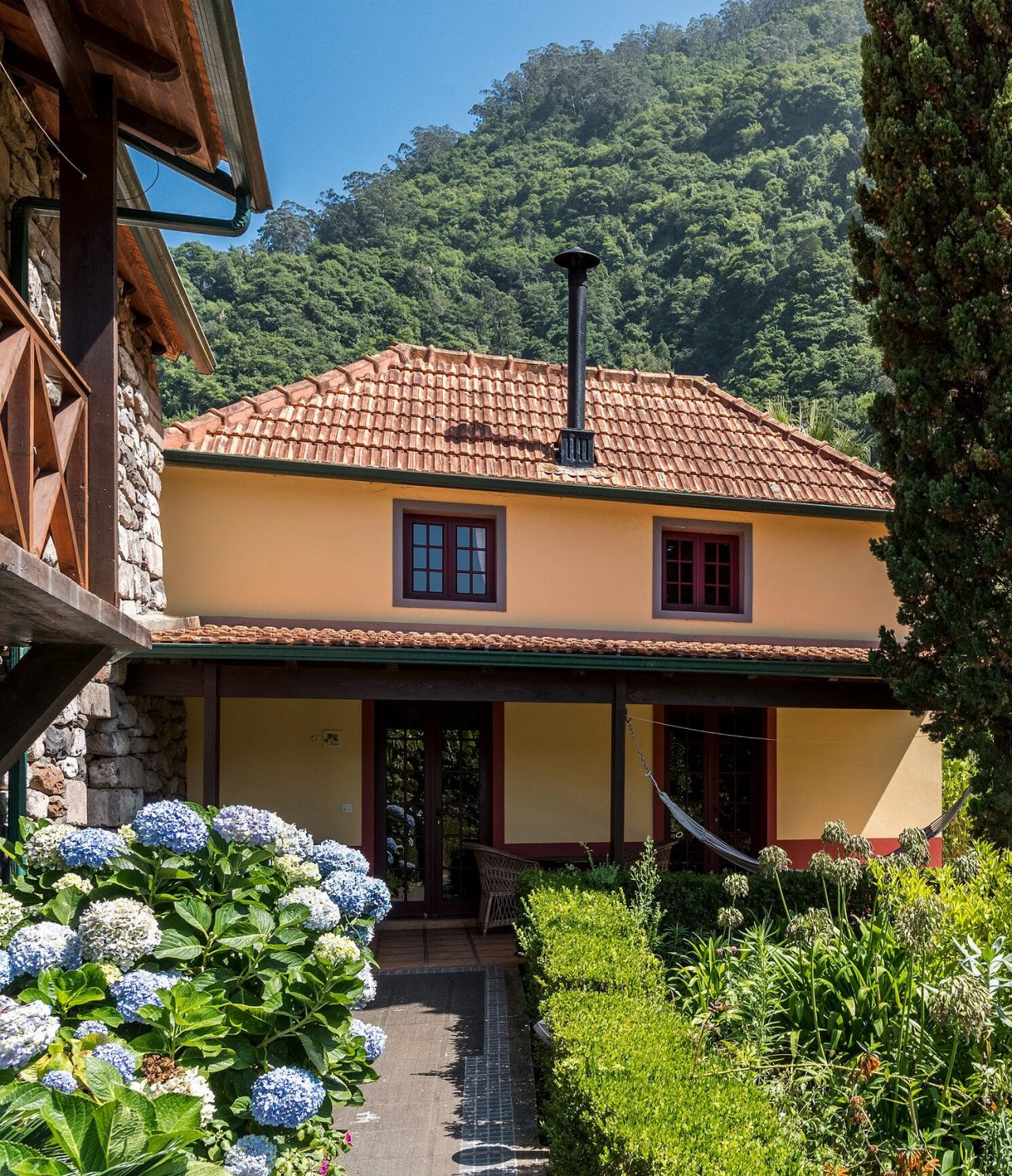 Roseiral Restaurant, Rural Tourism in Madeira, set amidst nature with garden and mountain views