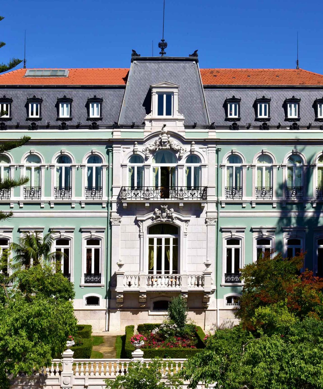 25 Palace