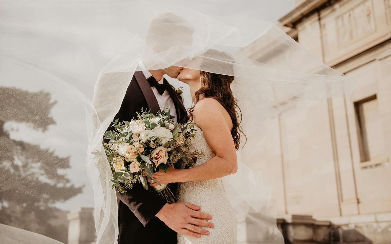 Couples celebrate their wedding at Pestana Hotel Group, with every detail carefully planned for the special occasion