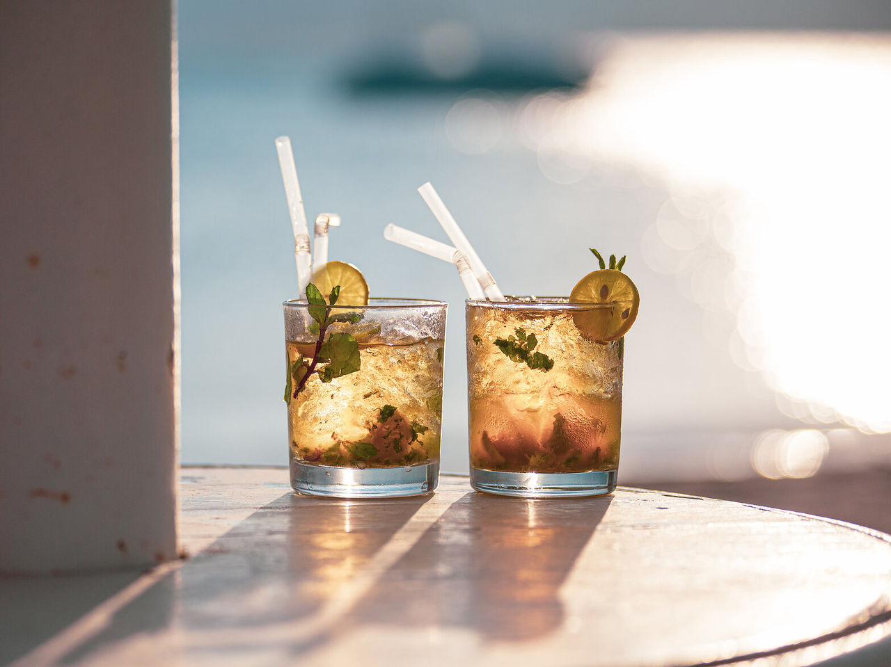 Le bar Passante, de l'hôtel 4 étoiles à São Tomé, sert cocktails au citron et herbes