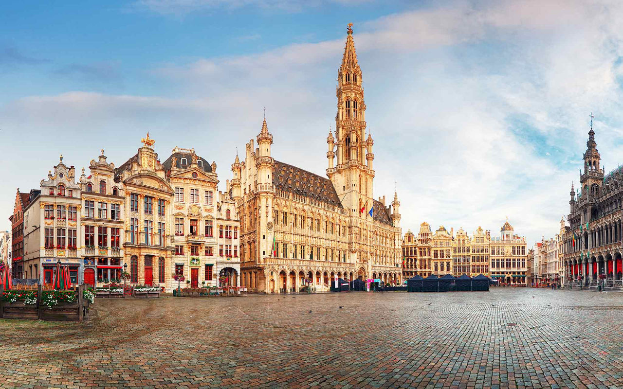 Découvrez des hôtels à Bruxelles et visitez la célèbre Grand-Place, située dans le centre historique de la ville