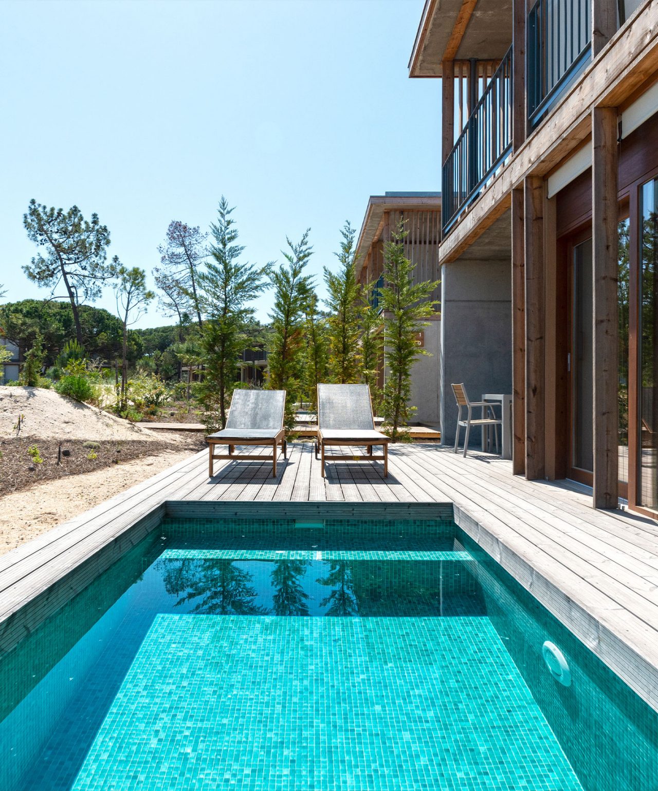 La marque Pestana Residences s’étend avec des projets comme Pestana Tróia, offrant des villas avec piscine près de la plage