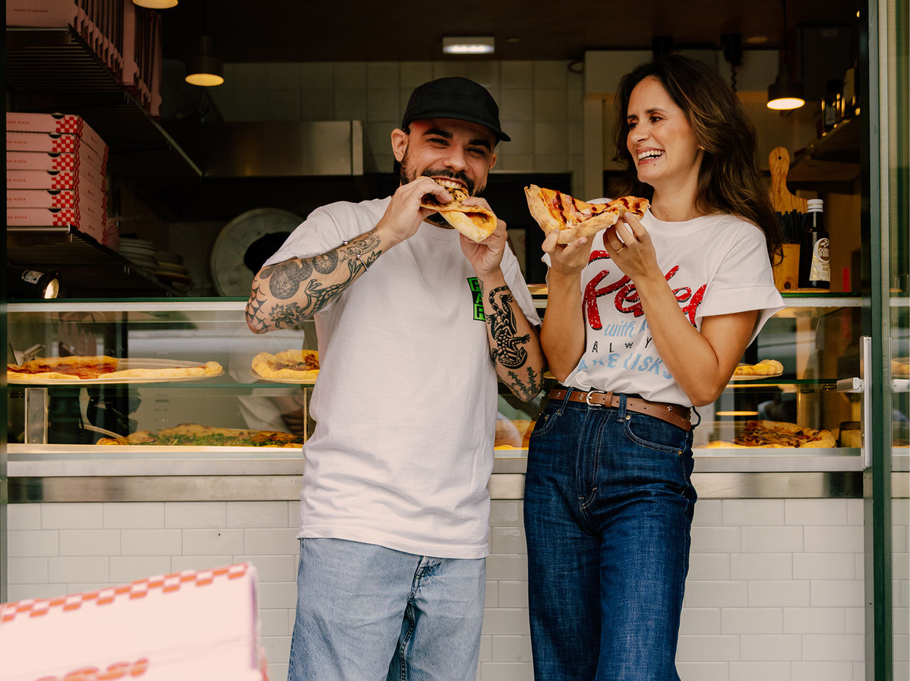 Restaurante do Pestana Rua Augusta Lisboa, Hotel na Baixa de Lisboa, com clientes a comer fatias de pizza