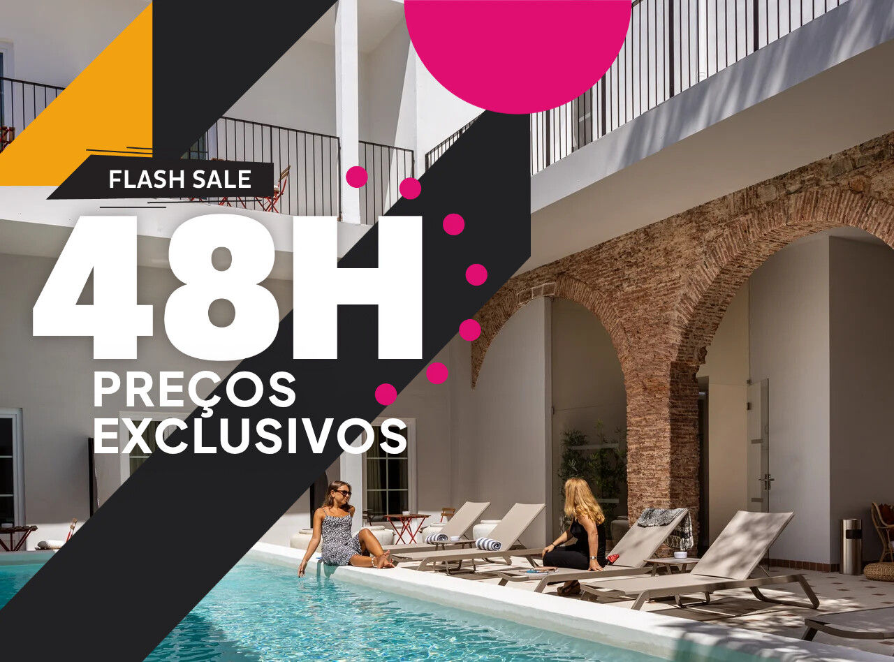 Banner promocional Flash Sale 48H Preços Exclusivos sobre piscina interior com arcadas e espreguiçadeiras