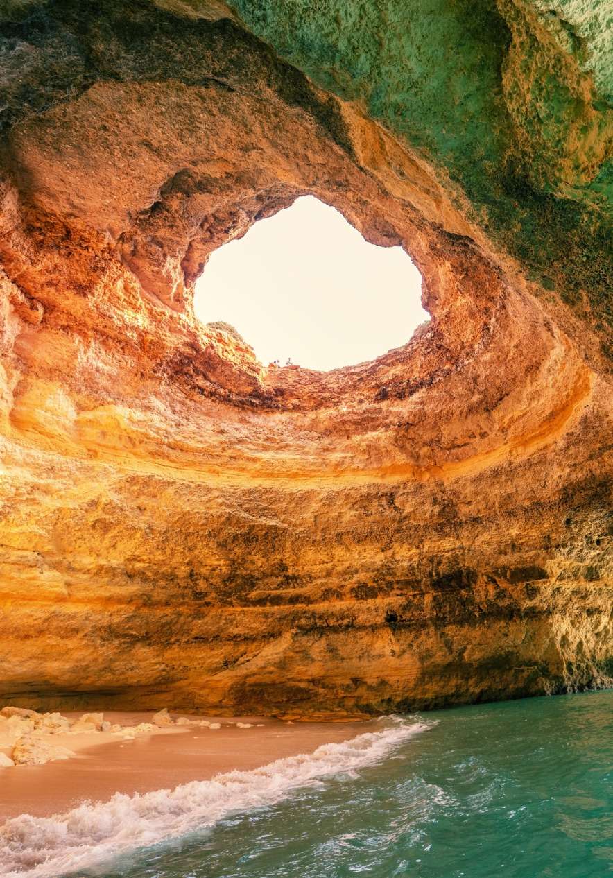 Grutas
