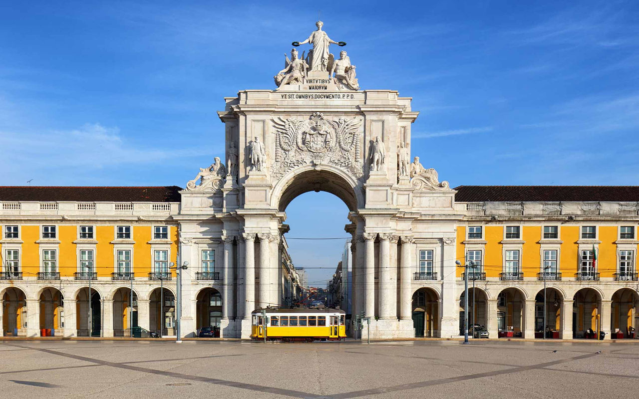 Discover our best tips for your next trip to Lisbon on Pestana Stories with coastal travel inspiration